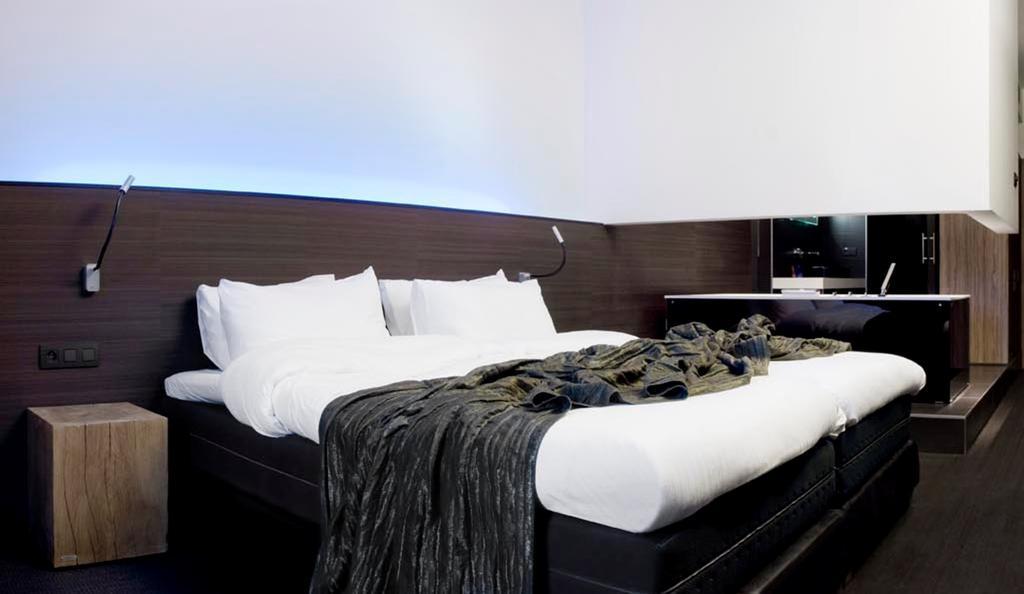 Carbon Hotel غينك المظهر الخارجي الصورة