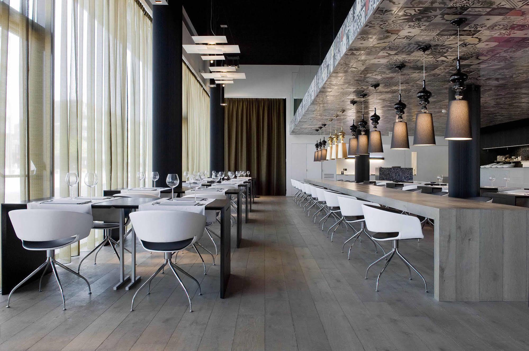 Carbon Hotel غينك المظهر الخارجي الصورة