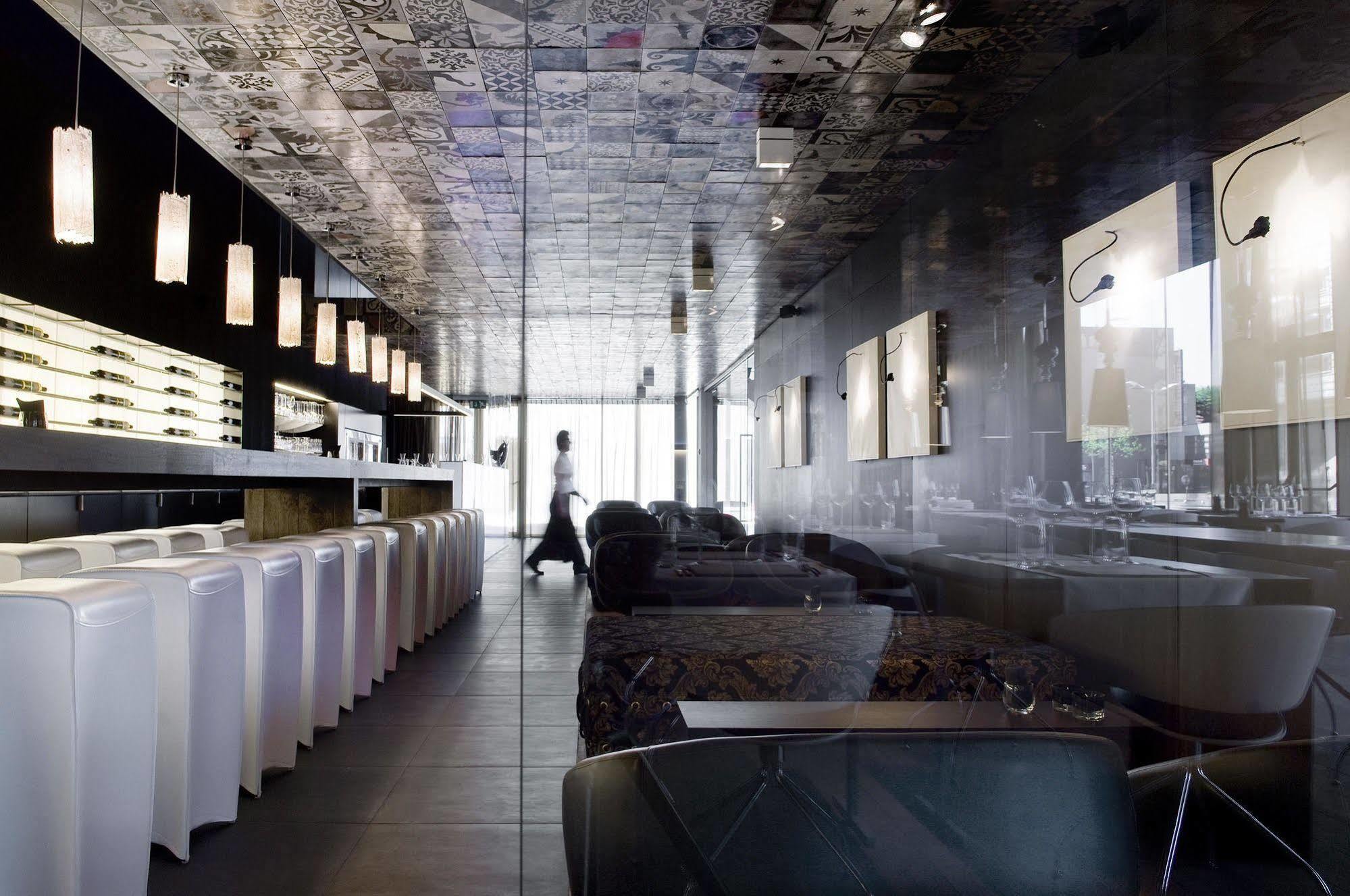 Carbon Hotel غينك المظهر الخارجي الصورة