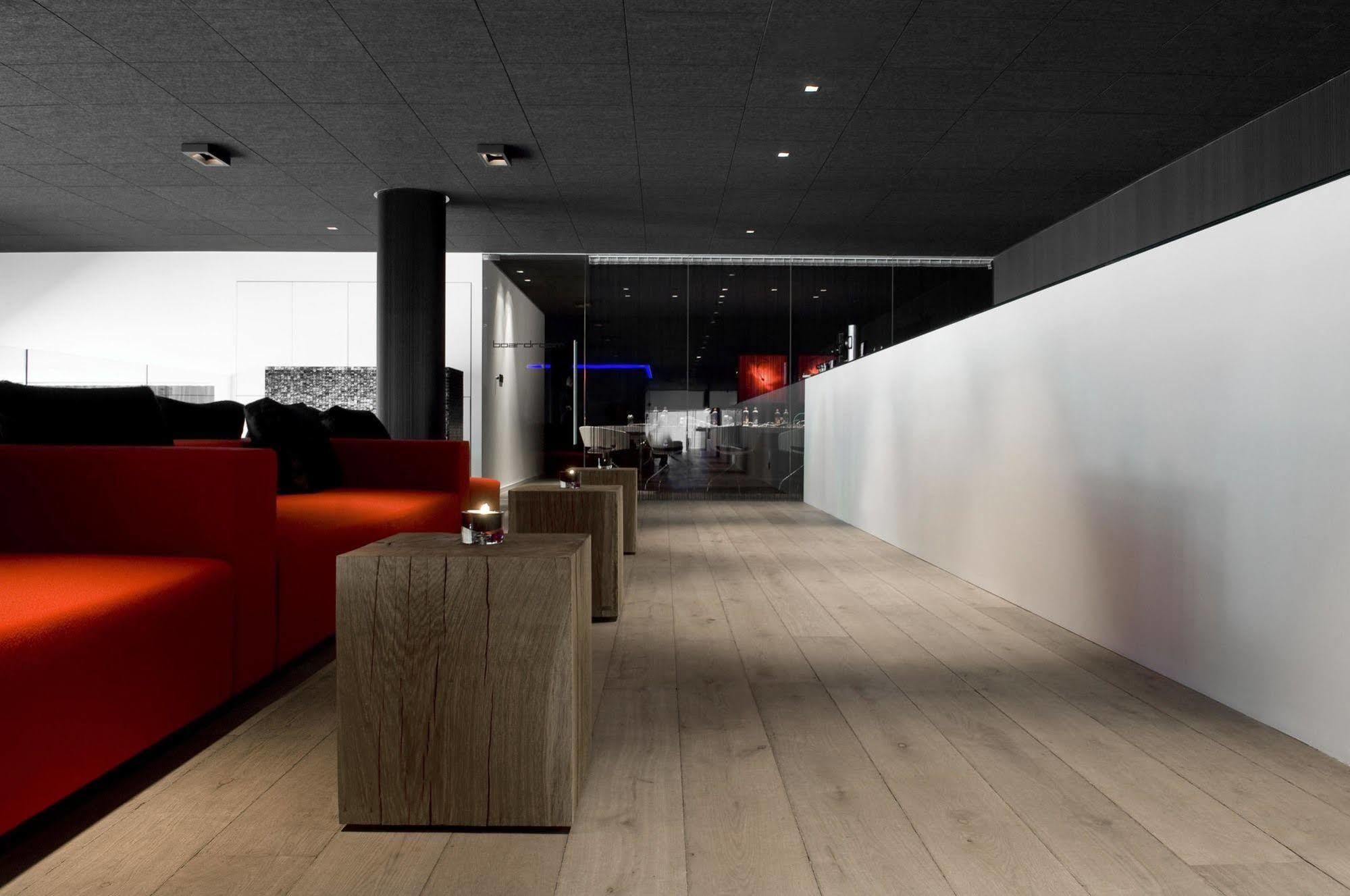 Carbon Hotel غينك المظهر الخارجي الصورة